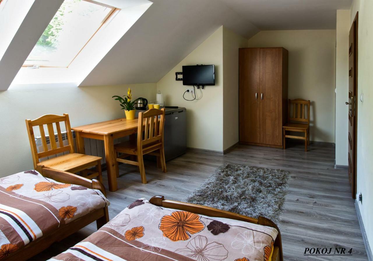Domki I Pokoje U Borsa Леско Экстерьер фото